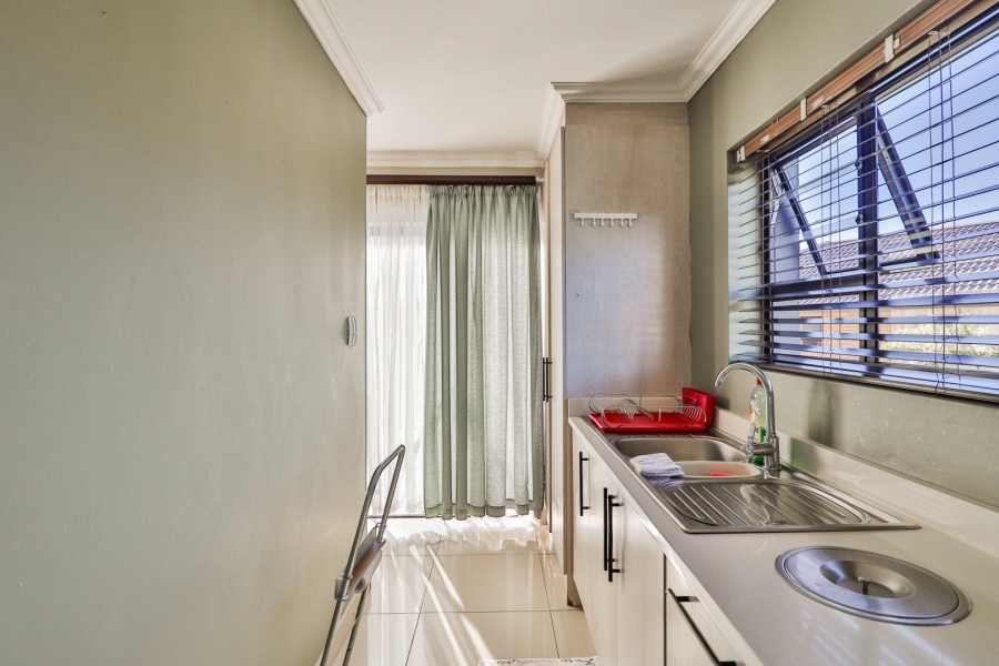4 Bedroom Property for Sale in Island View Western Cape